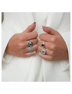 New Anillo Oro Blanco, Esmeralda, Diamantes Y Zafiros Sanctuary | Para Ella