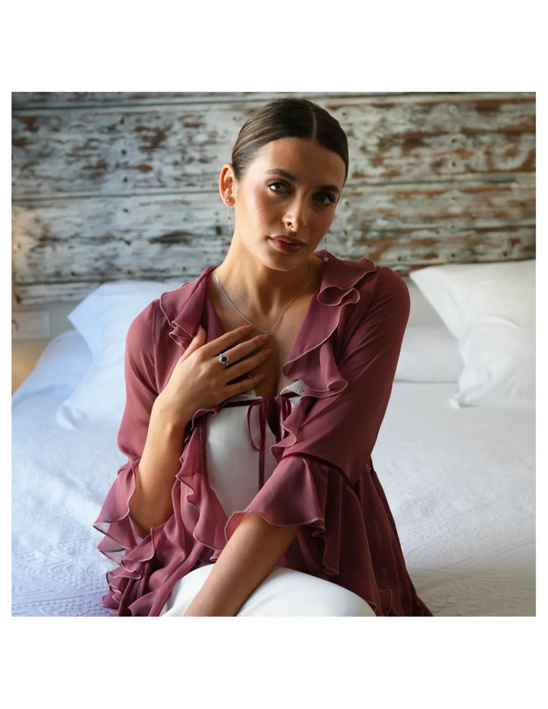 Fashion Anillo Oro Blanco, Zafiro, Rubíes Y Diamantes Para Ella | Anillos